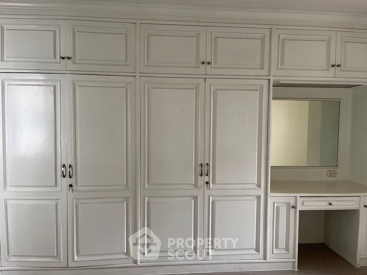 รูป คอนโด 3 ห้องนอน 250 ตร.ม. เพ็ทได้ ที่ รีเจนท์ ออน เดอะ พาร์ค 1 ใกล้ BTS พร้อมพงษ์ 400 ม. (ID 1708625) - รูปที่ 18/18
