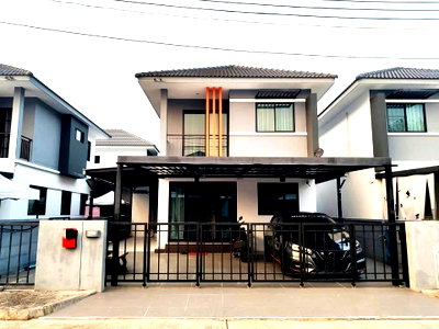 Houses for sale Kad Farang Village : 2-Storey Detached House for Sale in a Residential Project