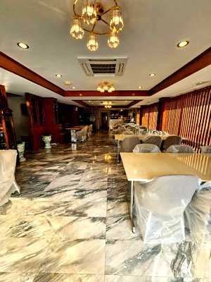 เช่าพื้นที่ขายของ ม.ราชภัฏสวนสุนันทา : HR3569ให้เช่าพื้นที่ร้านอาหาร-คาเฟ่พร้อมอุปกรณ์ครบชุด ย่านอารีย์-ประดิพัทธ์ สเปกหรูหราพร้อมเปิดร้าน/ทำ Co-working
