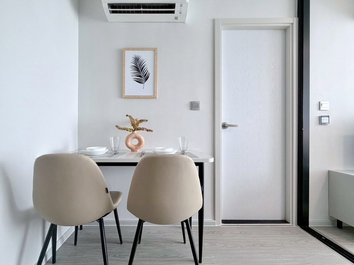picture 🔥 Atmoz Oasis Onnut only 15,000 THB!  ✨ 1 bedroom, 26 sq.m., 7th floor, Building B. Near BTS Onnut  Ready to move in! 🏙️ - 4/8