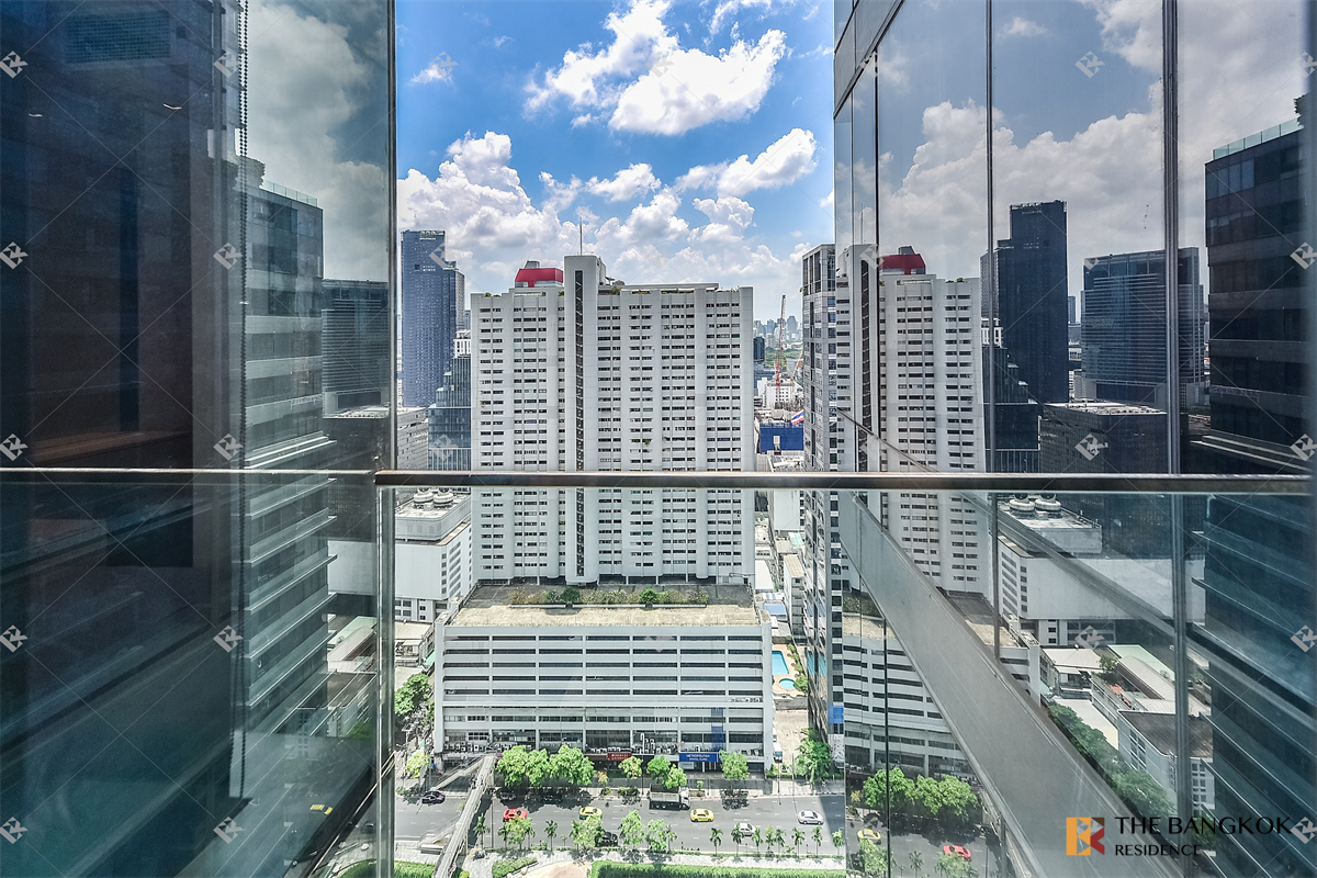 picture Ashton Silom near BTS Chong Nonsi Room available, great price - 2/10