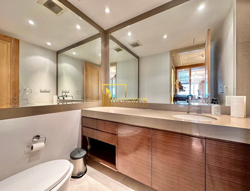 รูป The Residences at The St. Regis Bangkok | Incredible 3 Bed Luxury Condo - BR11761CD - รูปที่ 40/58