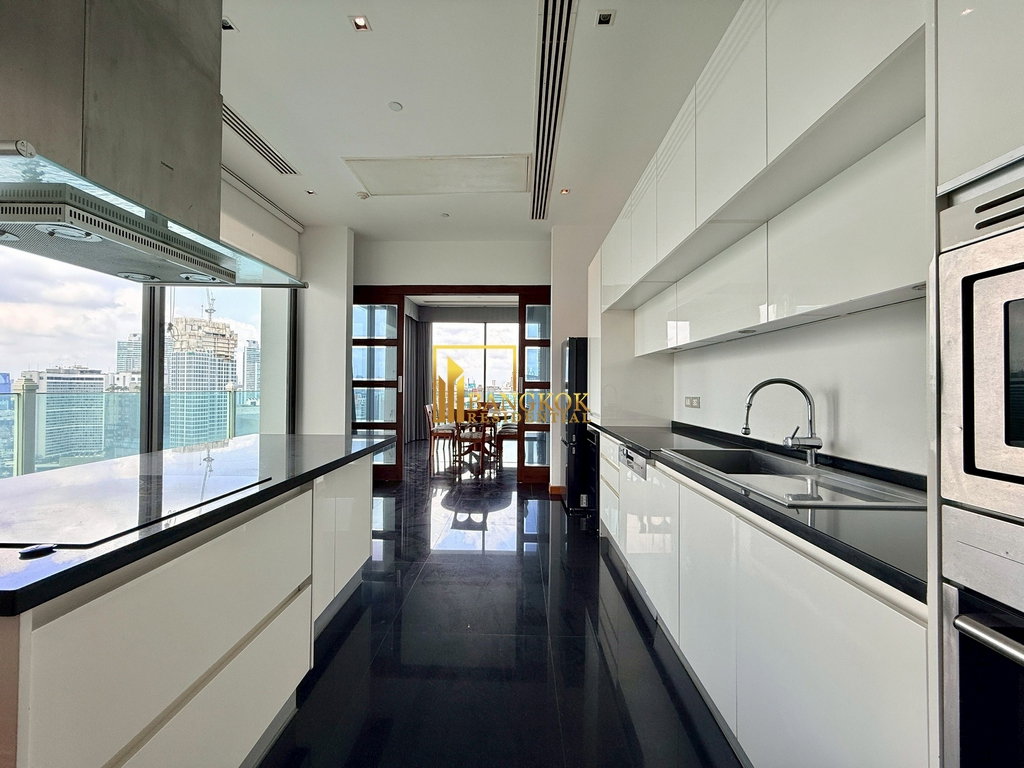 รูป Le Raffine 39 | Remarkable 3 Bedroom Duplex Condo With Pool - BR18307CD - รูปที่ 11/50