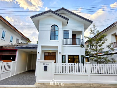 บ้านแฝด ลำลูกกา คลองเจ็ด : บ้านแฝด สวยตกแต่งมีสไตล์ รีโนเวทใหม่ทั้งหลัง บ้านฟ้าปิยรมย์ เฟส4 ลำลูกกาคลอง6 ปทุมธานี ทำเลดี แต่งเฟอร์นิเจอร์ สวน น่าอยู่