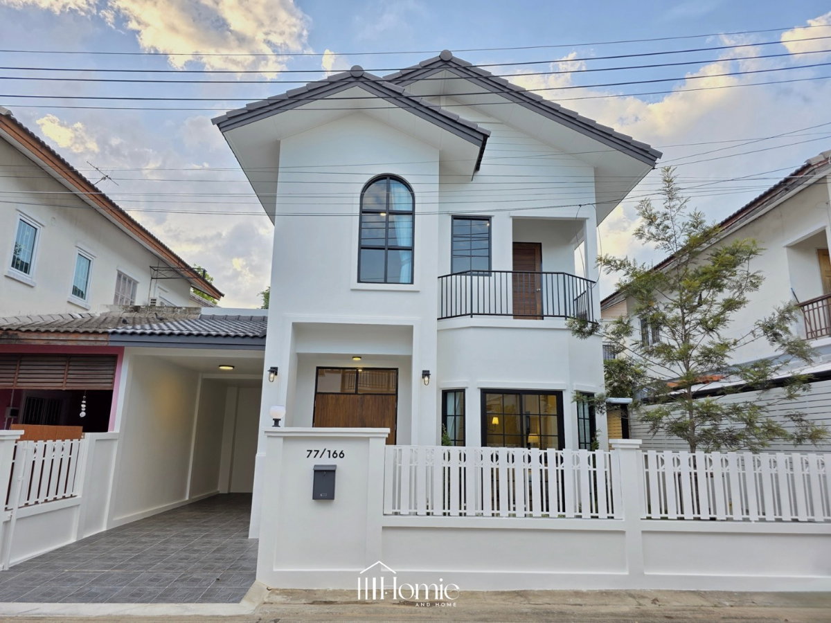 รูป บ้านแฝด สวยตกแต่งมีสไตล์ รีโนเวทใหม่ทั้งหลัง บ้านฟ้าปิยรมย์ เฟส4 ลำลูกกาคลอง6 ปทุมธานี ทำเลดี แต่งเฟอร์นิเจอร์ สวน น่าอยู่ - รูปที่ 1/35
