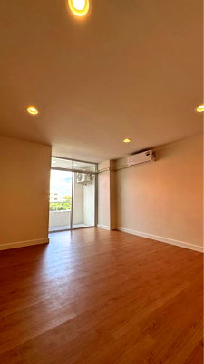 Condos for sale : 🏢 Condo for Sale – Baan Ratchayothin | Near BTS Ratchayothin & BTS Sena Nikhom
