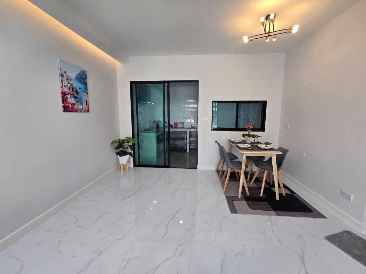 รูป ทาวน์โฮม3ชั้น รีโนเวทใหม่ ทำเลดี หมู่บ้านบ้านกลางเมือง ซอยพหลโยธิน50 แยก11-15-5 แขวงคลองถนน เขตสายไหม ใกล้รถไฟฟ้า - รูปที่ 17/35