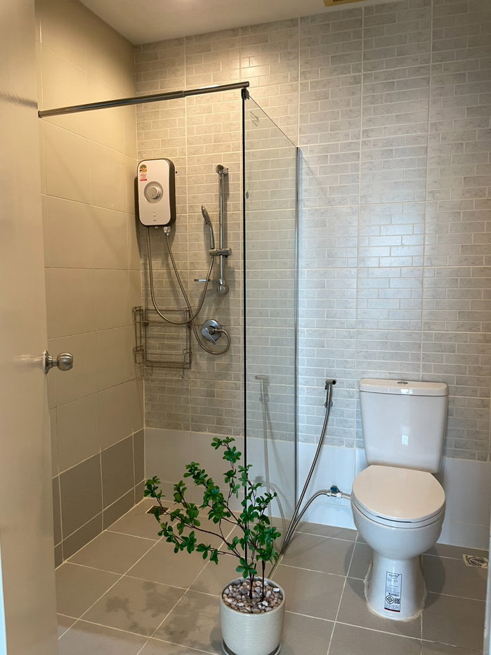 picture Condo for Sale – The Privacy Rewadee - 2/10