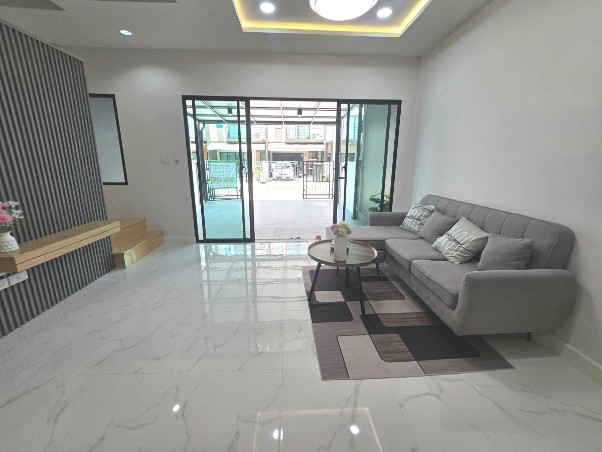 รูป ทาวน์โฮม3ชั้น รีโนเวทใหม่ ทำเลดี หมู่บ้านบ้านกลางเมือง ซอยพหลโยธิน50 แยก11-15-5 แขวงคลองถนน เขตสายไหม ใกล้รถไฟฟ้า - รูปที่ 10/35