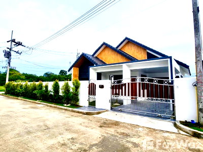 เช่าบ้านเดี่ยว ภูเก็ต : วิลล่าให้เช่า 3 ห้องนอน ในโครงการ ดิ อเวนิว วิลเลจ 5333991