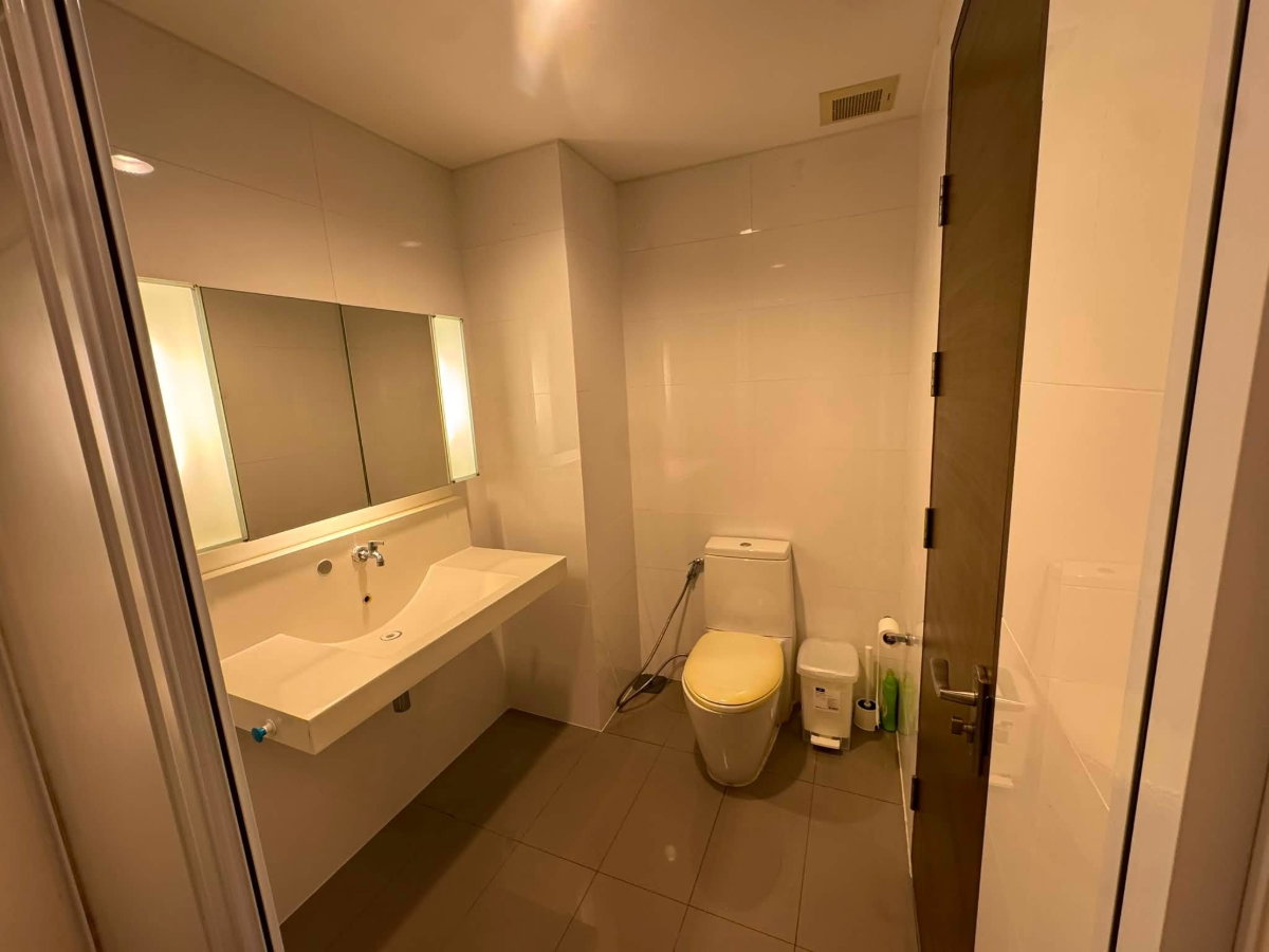 picture 🔥 Rhythm Ratchada - only 23,000 THB! ✨ 1 bedroom, 47 sq.m., 12th floor,  near MRT Ratchadaphisek. Ready to move in! 🏙️ - 6/16