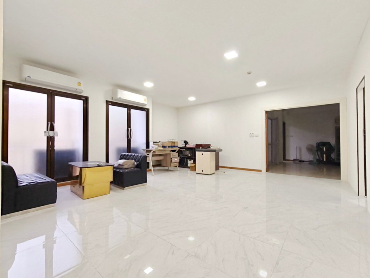 picture HK0055, Office Building for sale., Ratchada-Huaikhwang. - 5/7