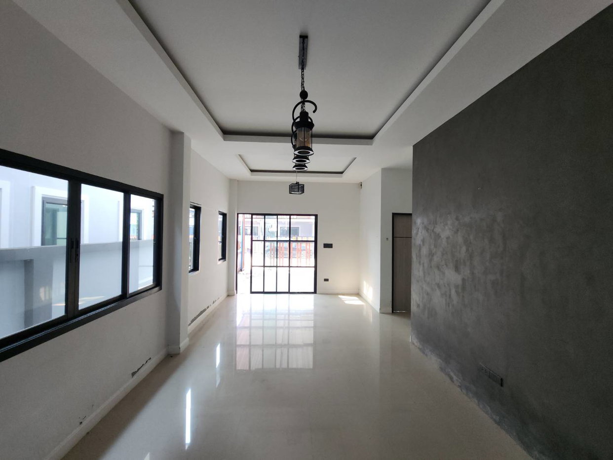 picture HOME 41.9 Sq.w. Pluak Daeng Rayong for 2.5M - 6/7