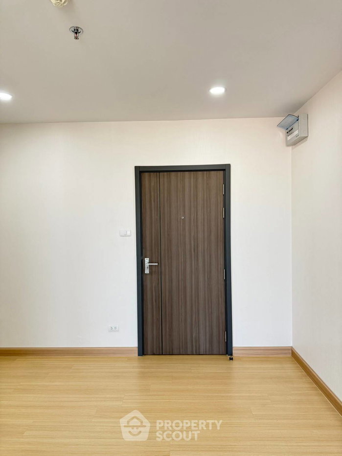 picture 1-BR 35 Sqm, 31st-Floor Condo At Supalai Veranda Ramkhamhaeng (ID 3042332) - 4/11