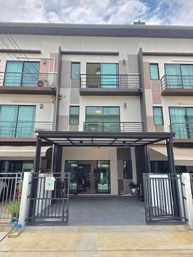 3-bed home office for sale, 160 sqm, 18.1 sq wah, Baan Klang Muang Phahonyothin 50