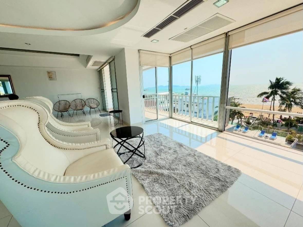 picture 3-BR 254 Sqm Condo At Coconut Beach Condominiums, Jomtien Beach (ID 3046255) - 15/16