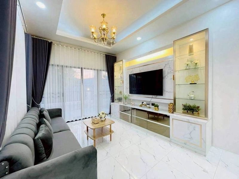 รูป บ้านสวยพัทยา พร้อมอยู่ หมู่บ้านรัตนากร 19 ซอยพรประภานิมิตร บางละมุง ชลบุรี  - รูปที่ 2/13