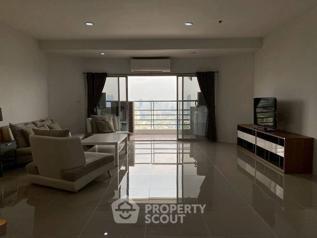 รูป คอนโด 4 ห้องนอน The Waterford Diamond Tower ชั้น 45 ใกล้ BTS พร้อมพงษ์ (ID 3044971) - รูปที่ 3/16