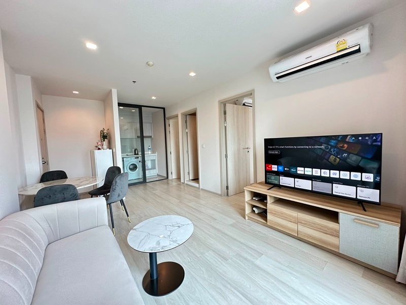 picture Life One Wireless for rent Near BTS Ploenchit - 1/9