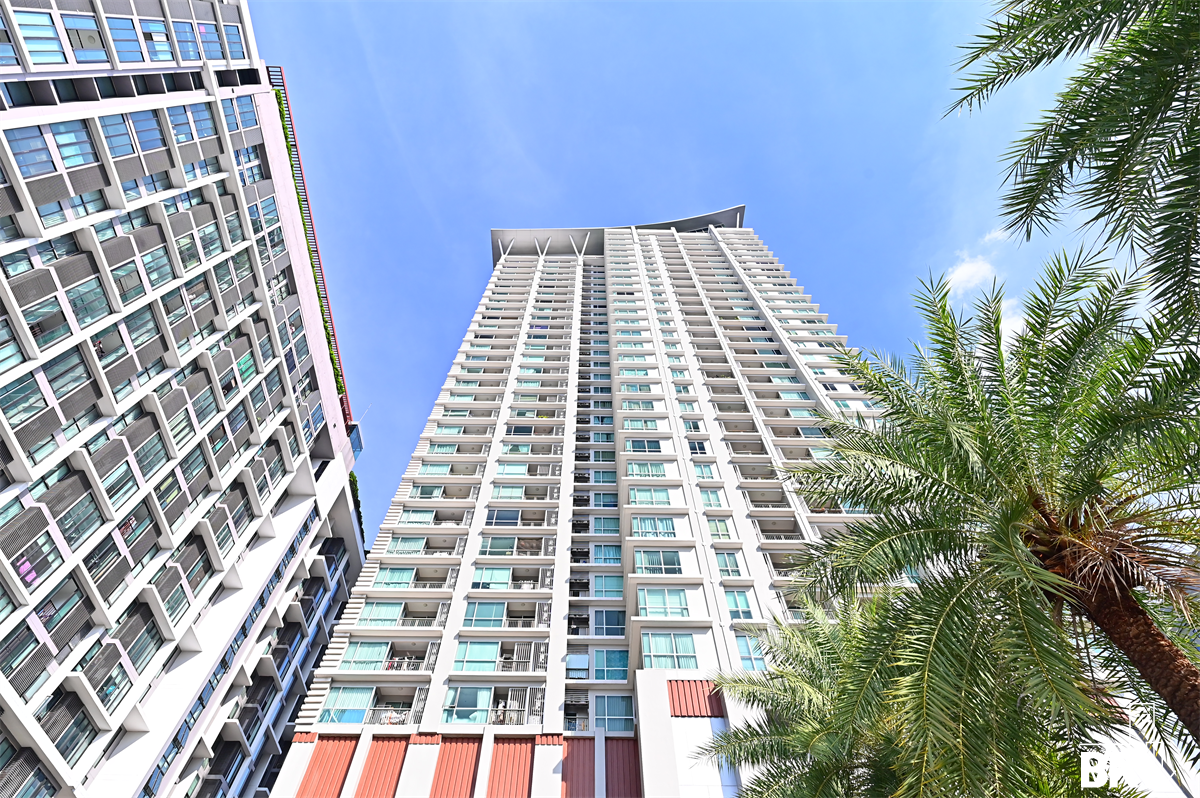 picture RHYTHM Ratchada-Huaikhwang near MRT Huai Khwang Station Room available, ready to move in - 8/9