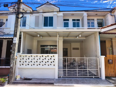 Townhouse for sale in Ruenrudee 3 Village, beautifully renovated and fully furnished.