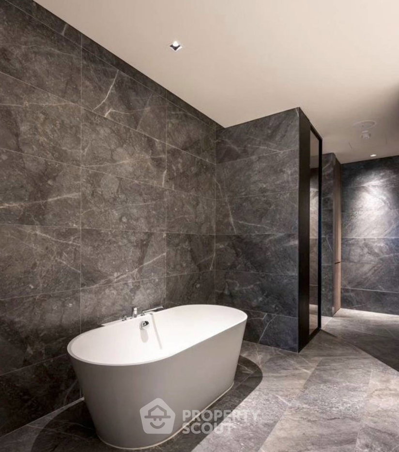 picture Pet-Friendly 2-BR Condo, Banyan Tree Residences Riverside, MRT Hua Lamphong (ID 3043623) - 9/11