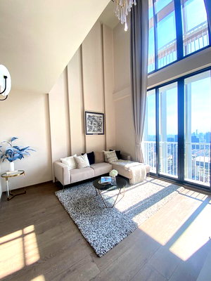 Condos for sale : A045604 Park Origin Phrom Phong