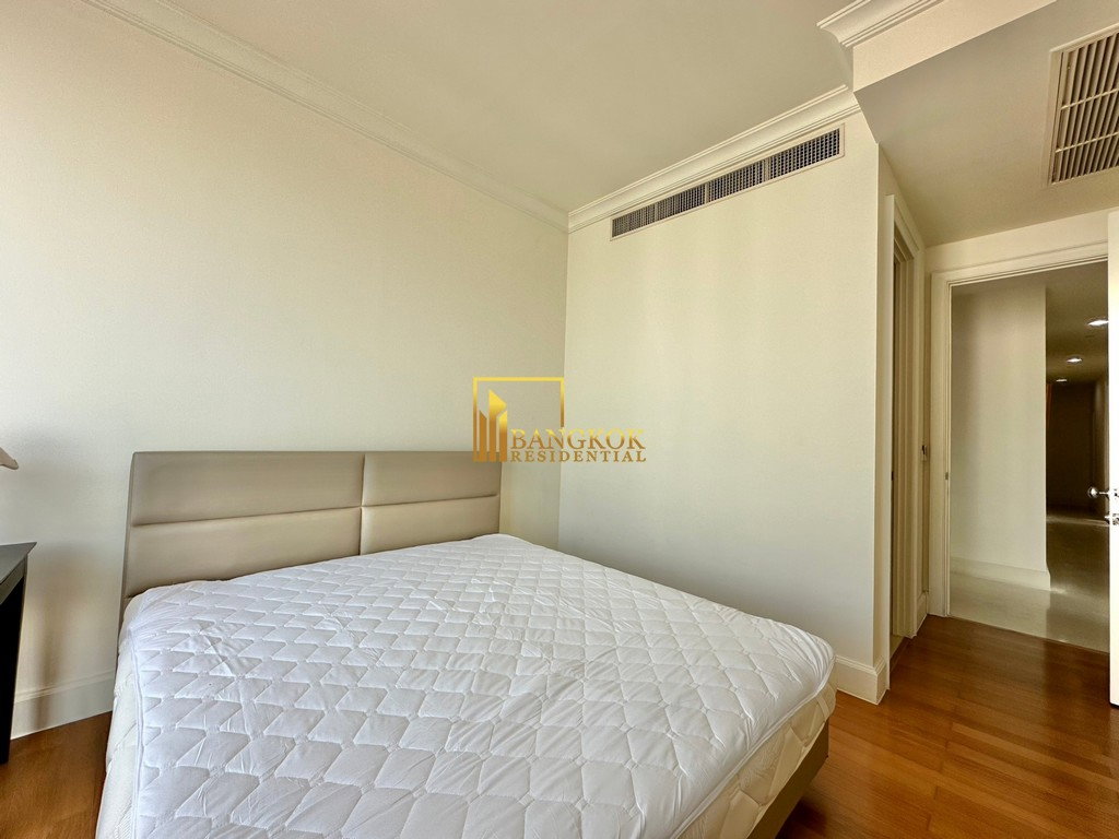 picture Royce Private Residence | Beautiful 4 Bedroom Luxury Condo in Asoke Area - BR3289CD - 26/52
