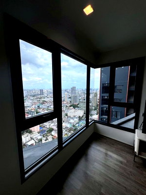Condos for sale : A046099 Life Ladprao Valley