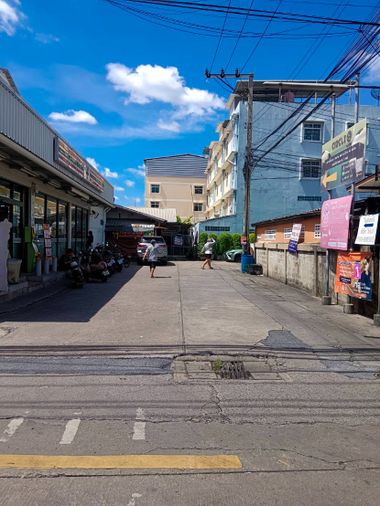 ขายบ้านเดี่ยว 4 ห้องนอน 180 ตร.ม. 49 ตร.ว. เขตจอมทอง