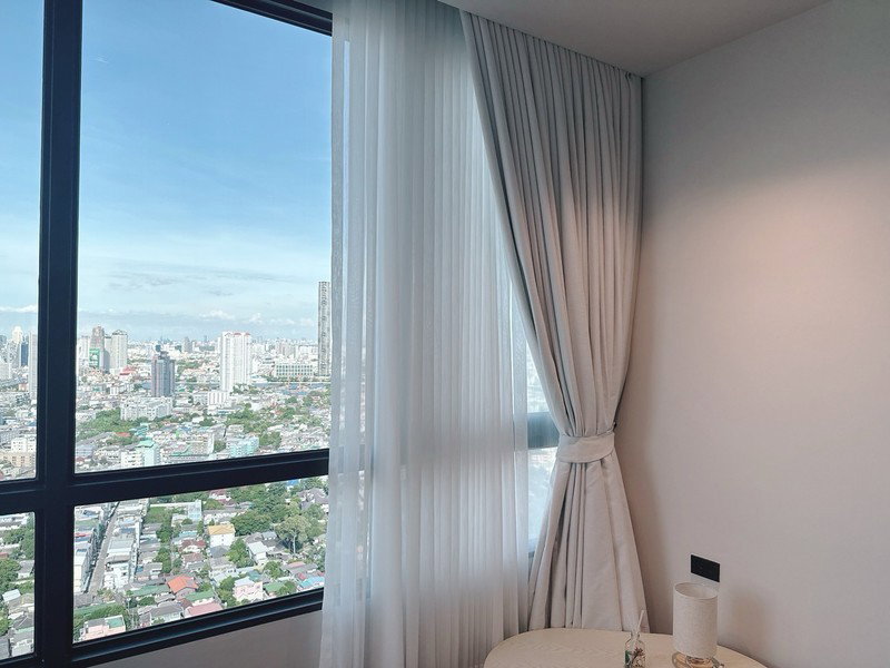 picture A046200 Reference Sathorn - Wongwianyai - 8/8