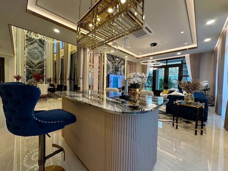 รูป 📣📣ให้เช่า Perfect Masterpiece Rama 9 Kungthep Kreetha บ้านเดี่ยว 4 ห้องนอน พร้อมสระว่ายน้ำ+EV charger 3 หัว(Tel: 0974164645 Line: JKJK4645) - รูปที่ 6/15
