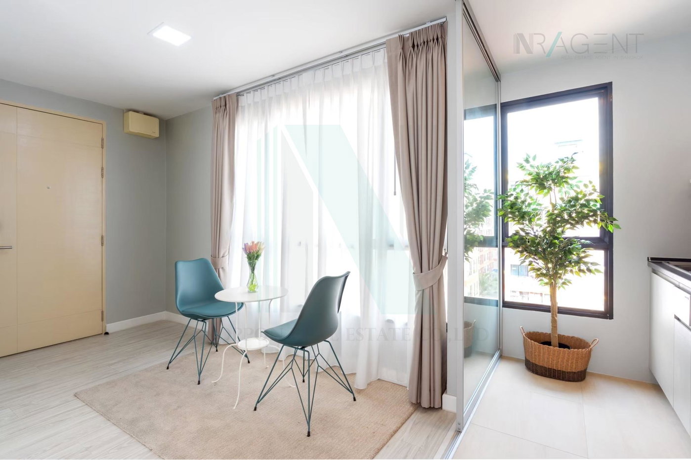 รูป ให้เช่าคอนโด มีสไตล์ แอท สุขุมวิท-บางนา อาคาร 3 ชั้น 6 2 ห้องนอน ขนาด 58.00 ตรม ใกล้ ห้างสรรพสินค้าเซ็นทรัลพลาซา - รูปที่ 2/8