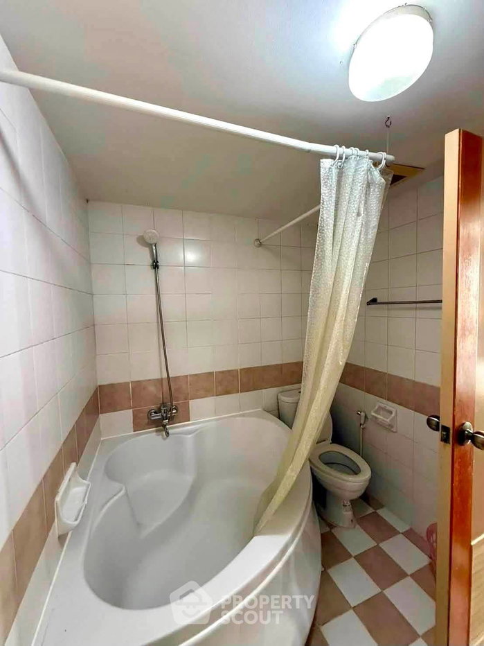 picture 2-BR 71 Sqm Condo For Rent At Baan Chan Condominium, Thong Lo (ID 3045885) - 10/11
