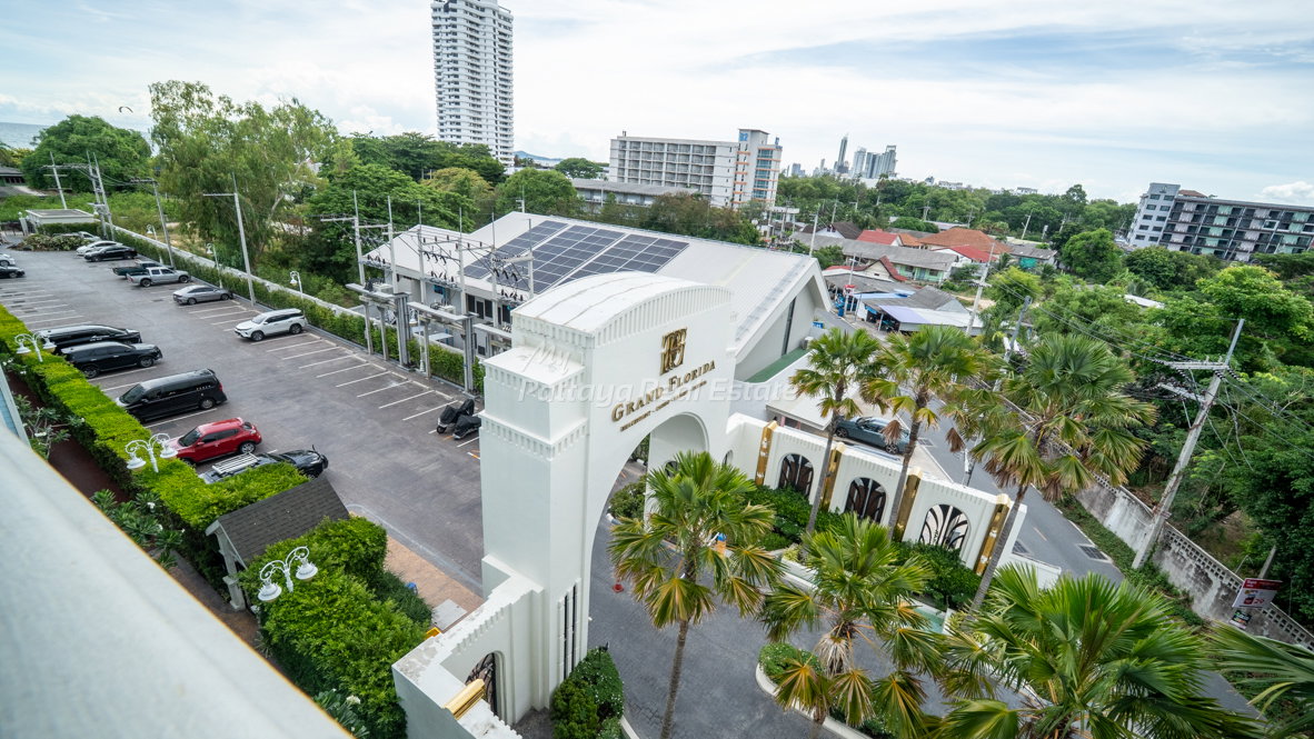 picture 🛏️ Studio - 🛁 1 Bath - 🏙️ City View - 🇹🇭 THAI name - 🏢 Grand Florida Beachfront Resort Pattaya - Ref: GF10 - 10/10