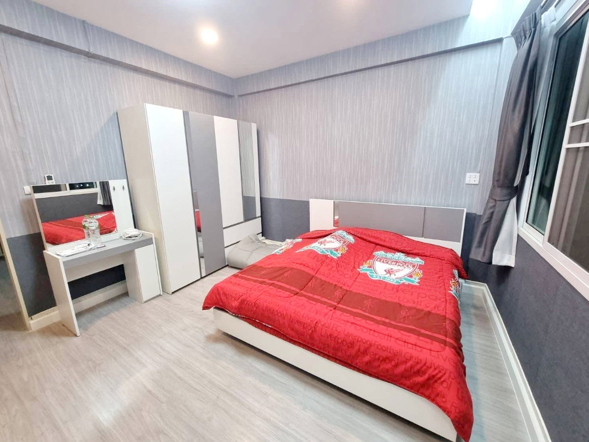 รูป HK0197 ทาวน์เฮ้าส์ Townhouse for rent 4 bedrooms ห้วยขวาง Huaikhwang 099-5919653, 065-9423251 - รูปที่ 5/6