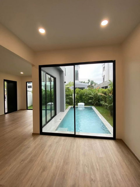 รูป HR3574ให้เช่าบ้านใหม่หรู พูลวิลล่า เดอะ ฟอเรสต์ ไพร์ม ลาดกระบัง 3 ชั้น มีสระว่ายน้ำส่วนตัว เฟอร์ครบพร้อมอยู่ ใกล้สนามบินสุวรรณภูมิ เพียง 10 นาที - รูปที่ 35/49