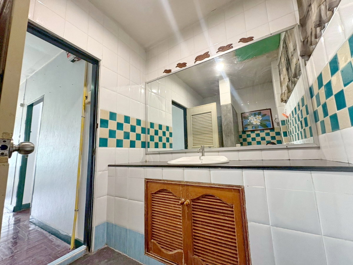 picture HK0487, House Huaikhwang  for rent  - 4/6
