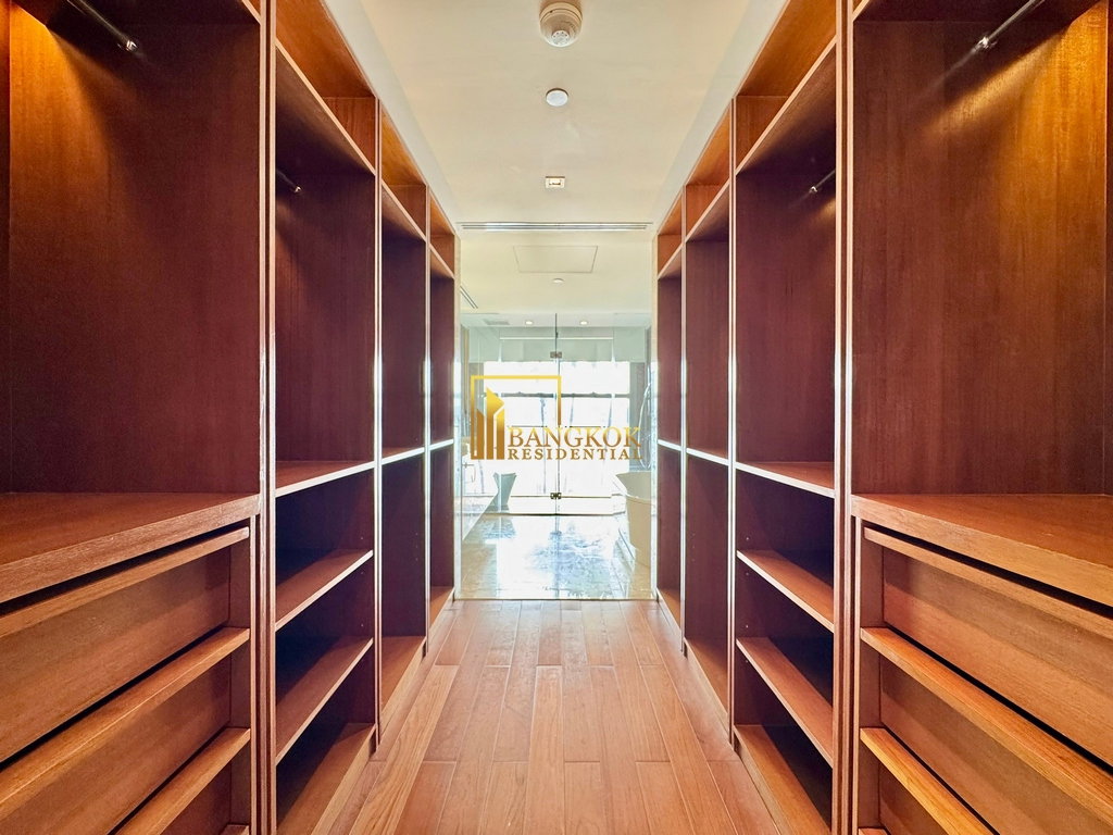 รูป The Pano | Beautiful 4 Bedroom Triplex Condo in Rama 3 Area - BR19008CD - รูปที่ 26/59