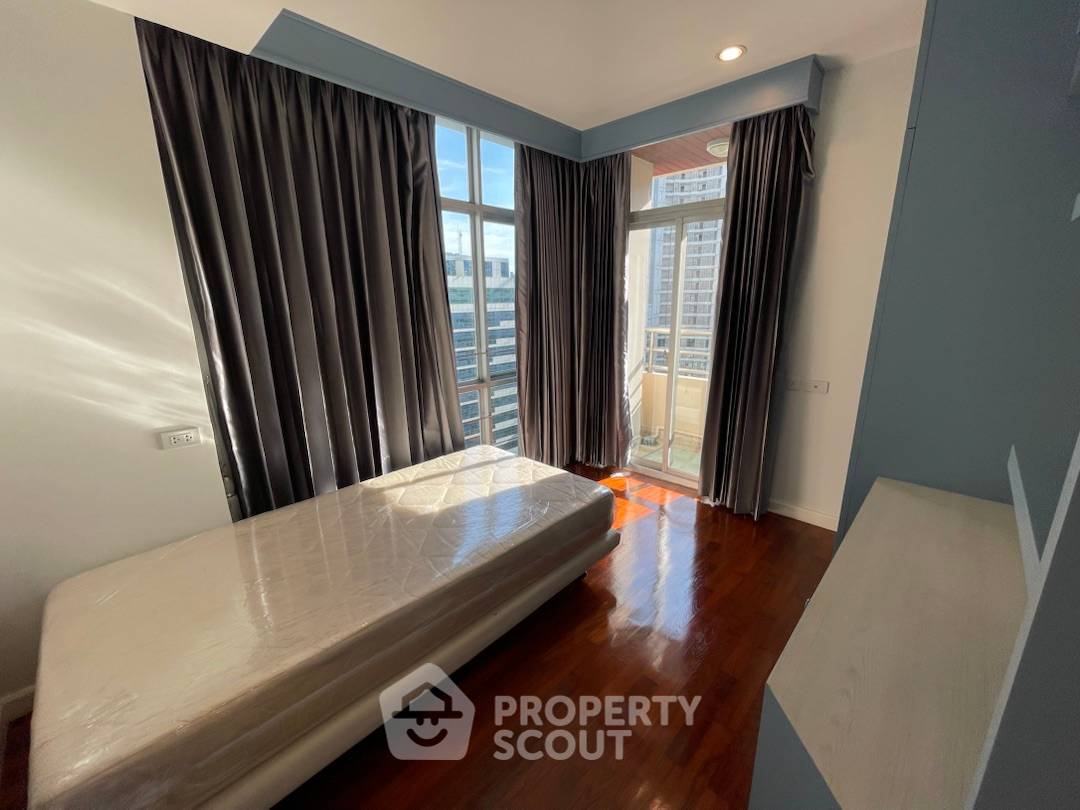 picture 3-BR 170 Sqm Condo At Grand Langsuan Near BTS Ratchadamri (ID 881668) - 7/21