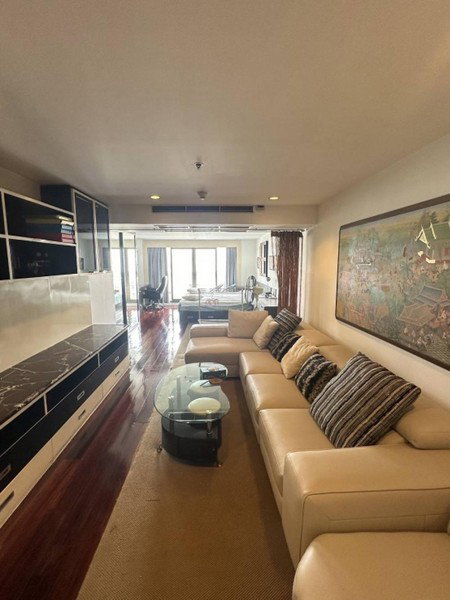 picture A045471 State Tower - 2/6