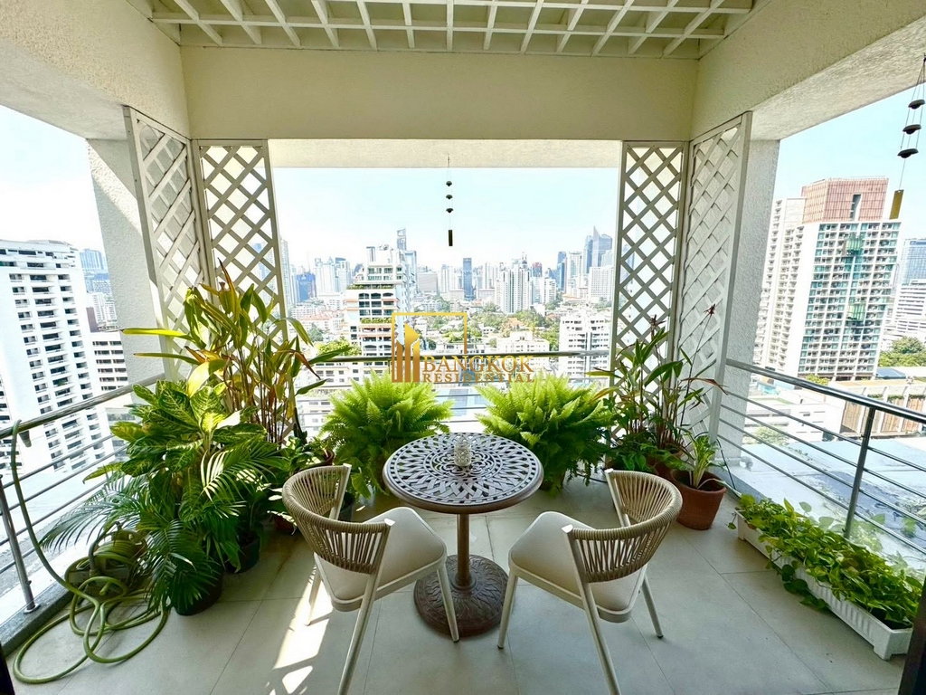รูป Supalai Place | Spacious 3 Bed Triplex Condo in Phrom Phong - BR61784CD - รูปที่ 3/38