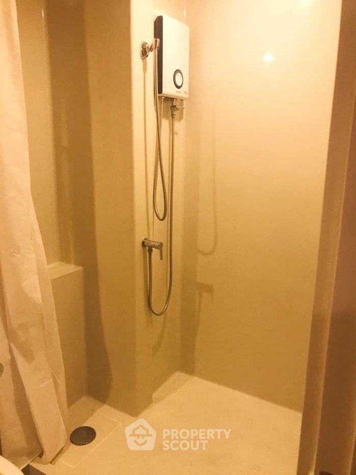 รูป คอนโด 2 ห้องนอนให้เช่า โครงการ Blossom Condo Sathorn-Charoenrat ชั้น 8 ใกล้ BTS สุรศักดิ์ (ID 3047603) - รูปที่ 10/14