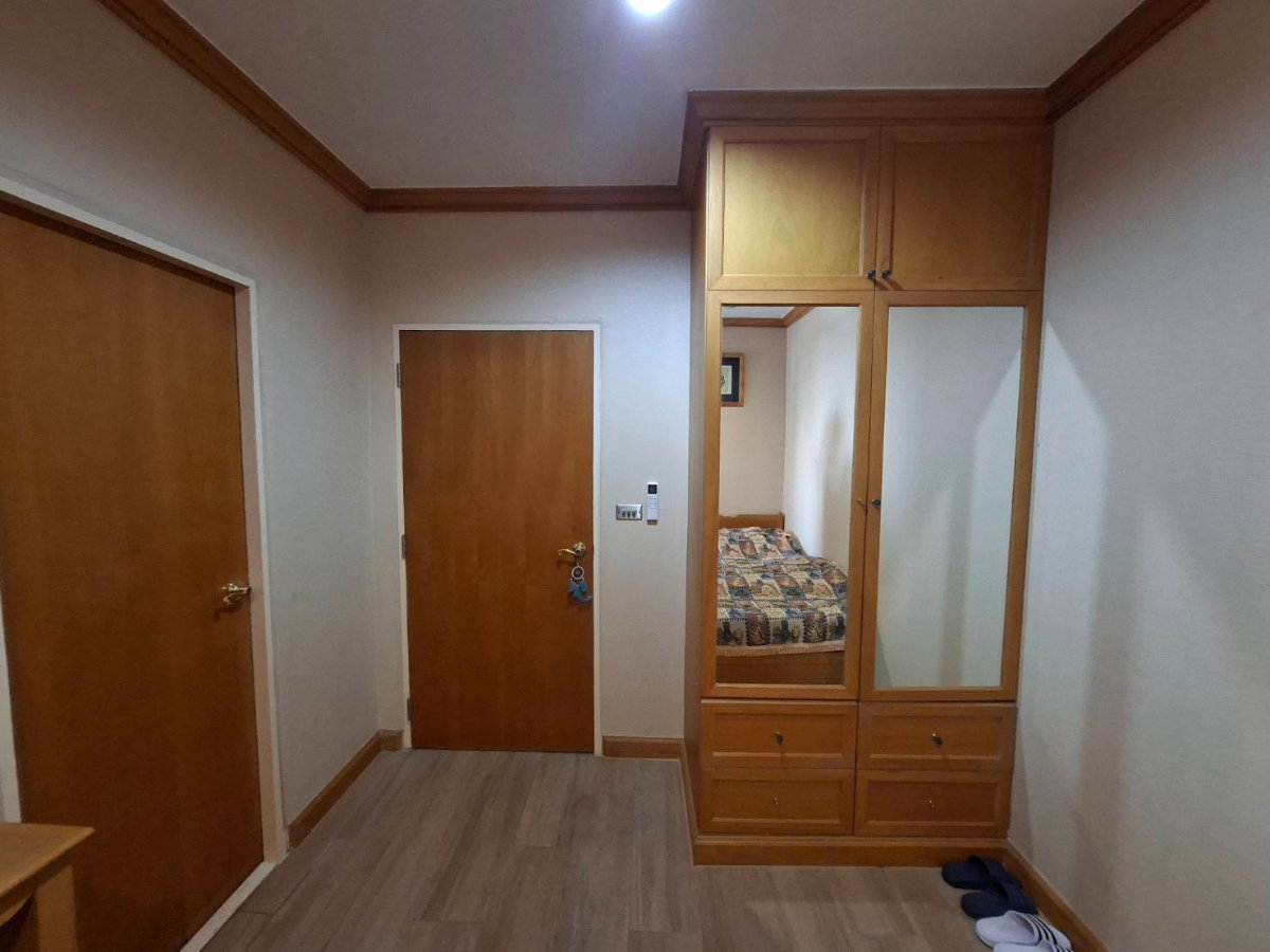 picture  Pathumwan Resort Condominium 2 Bedroom 60 sqm. fl.31  BTS Payathai St. 200 m. - 6/11