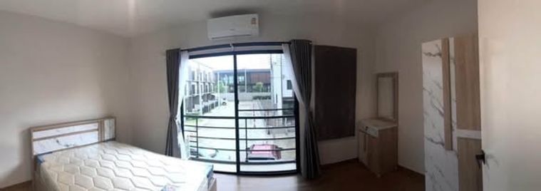 3-bed townhouse for sale, 38.5 sq wah, Baan Klang Muang Srinakarin - Onnut