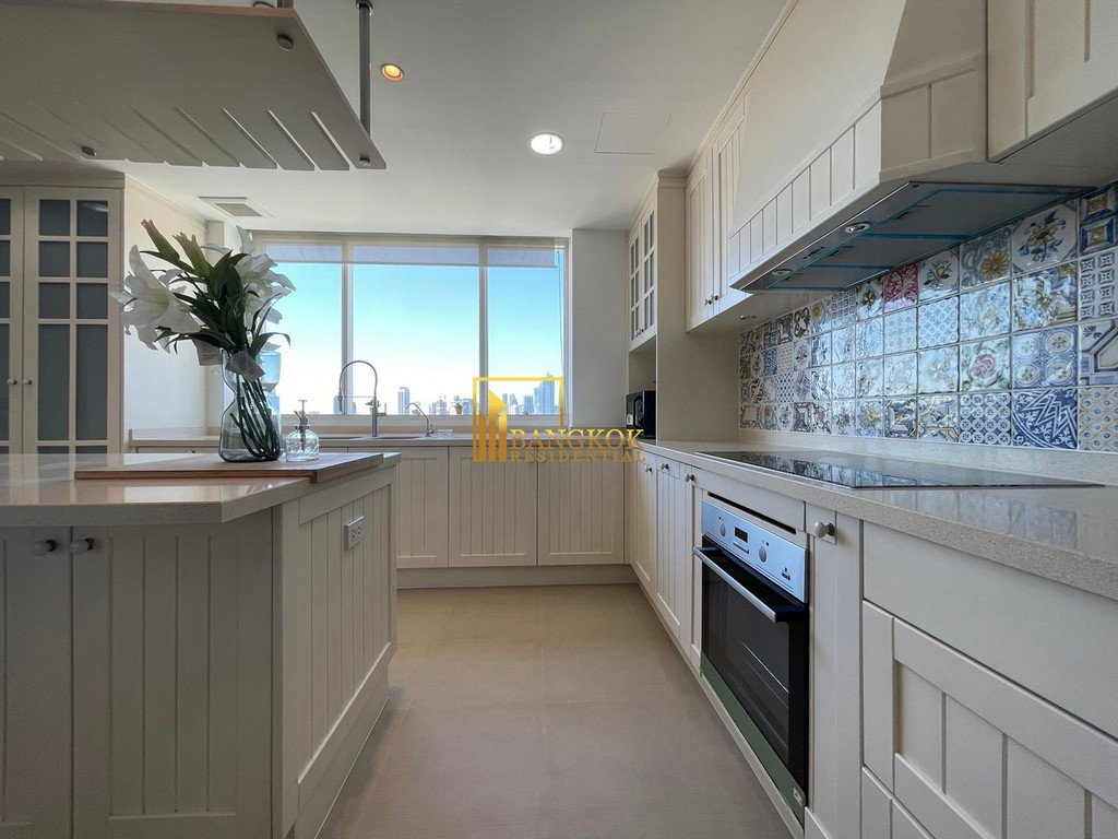 picture Wilshire | Incredible 4 Bed Penthouse Condo in Phrom Phong - BR17098CD - 16/50