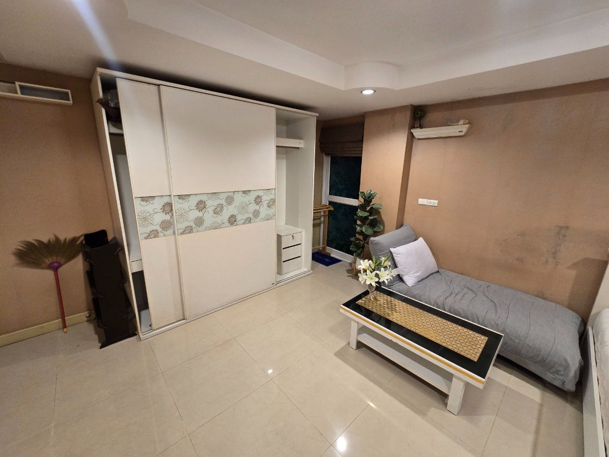 รูป ขายคอนโดJ.W.SUITE โชคชัย4 ซอย 20 ห้องมุม มีความเป็นส่วนตัว ขนาด 33 ตร.ม ‭ - รูปที่ 2/13