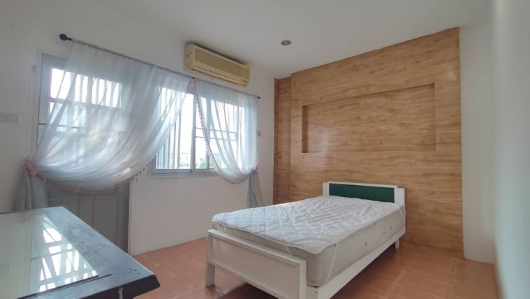 3-bed townhouse for rent, 250 sqm, 1 sq wah, Baan 84 Mansion