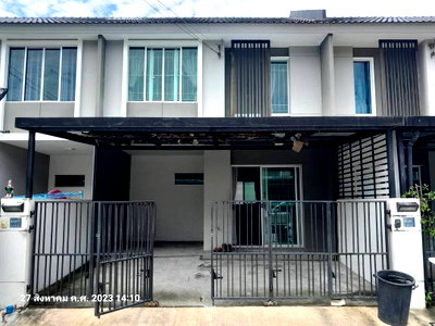 Townhouses for sale Samut Prakarn : 🔥 FOR SALE | 🏡 Pruksa Ville 87/1 Thepharak–Srinakarin | Near Seagate Factory & BTS Srinakarin (Approx. 2 km)