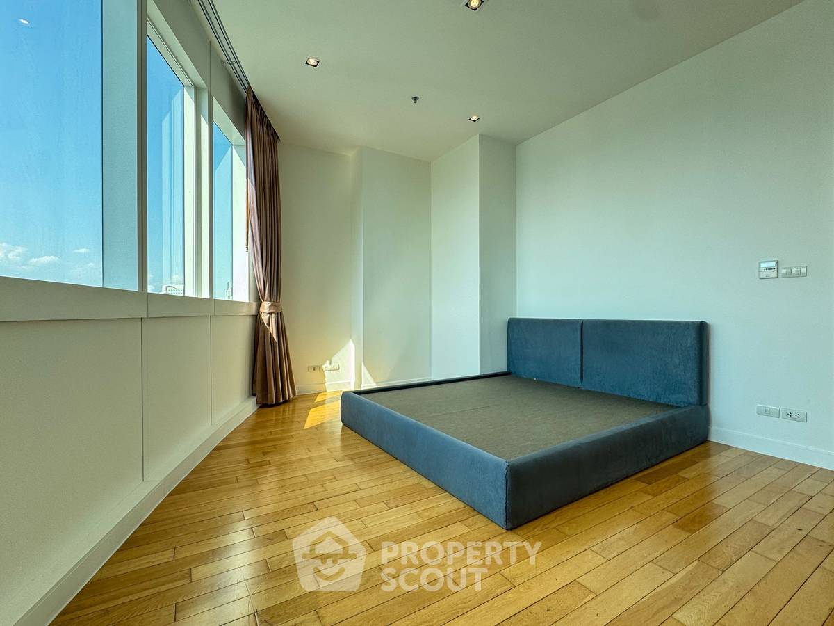 picture High-Floor 2-BR 128 Sqm Millennium Residence Asoke BTS (ID 2869087) - 3/5
